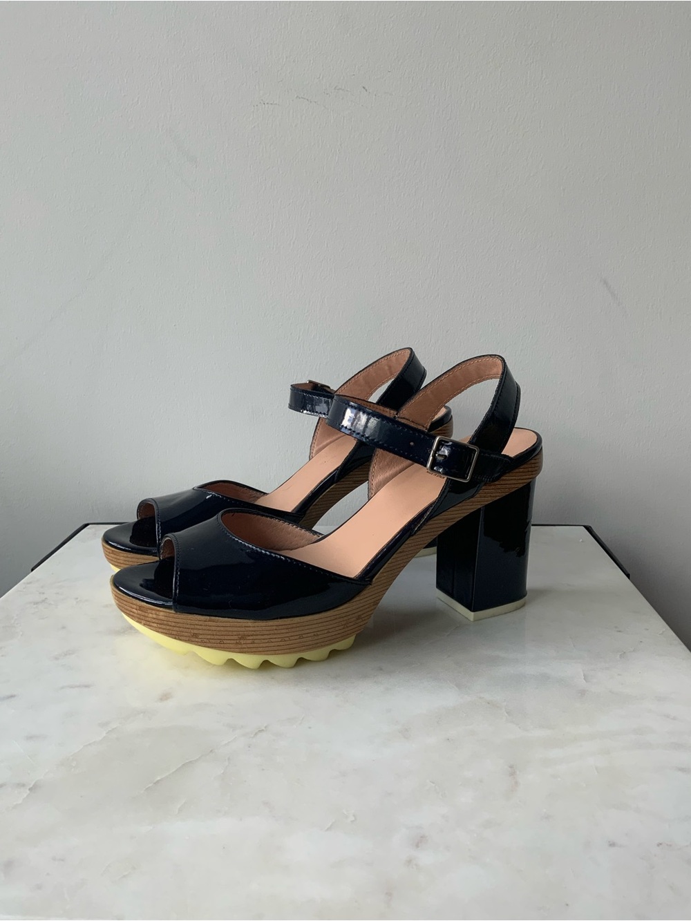 Wonders Spain patent leather platform sandals - EU 37